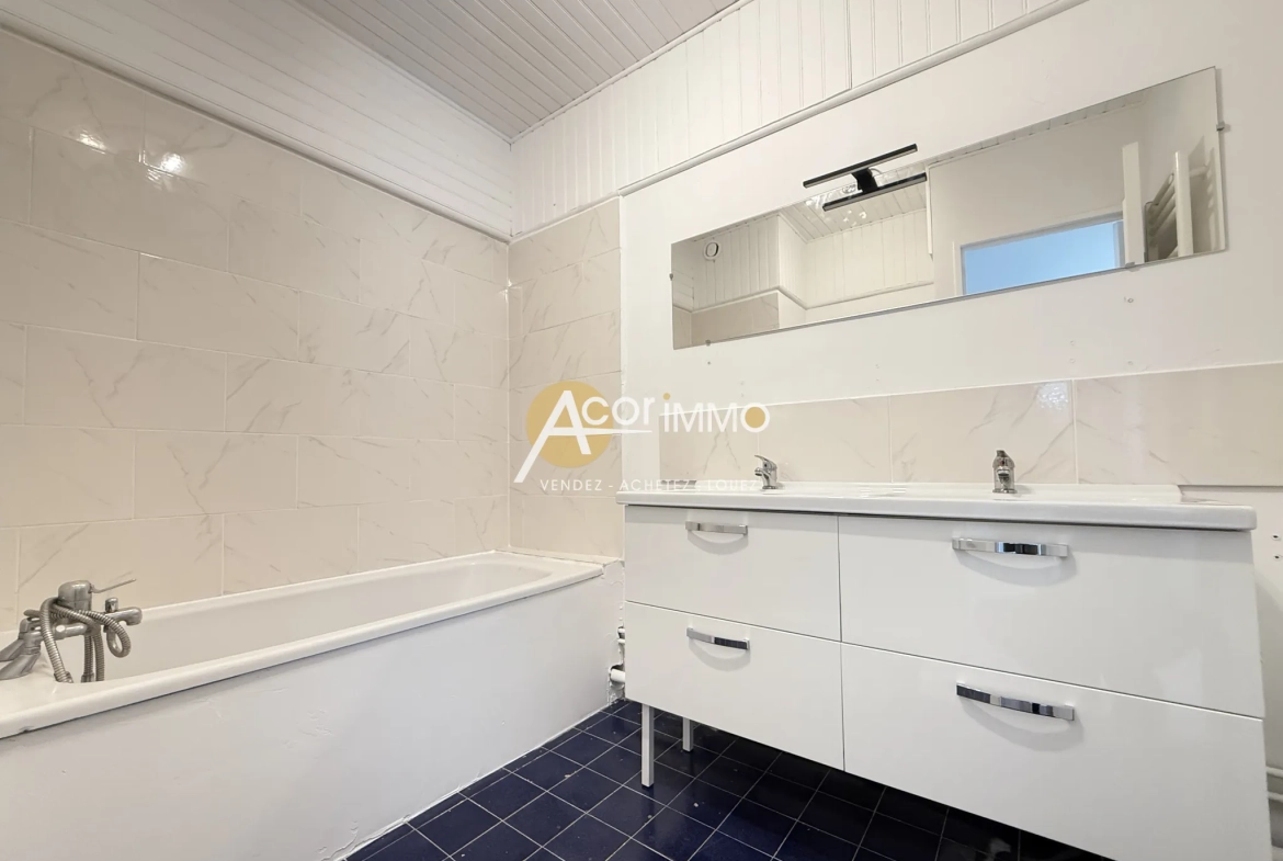 Appartement T3 à vendre à La Seyne-sur-Mer proche mer - 72 m² avec terrasse 