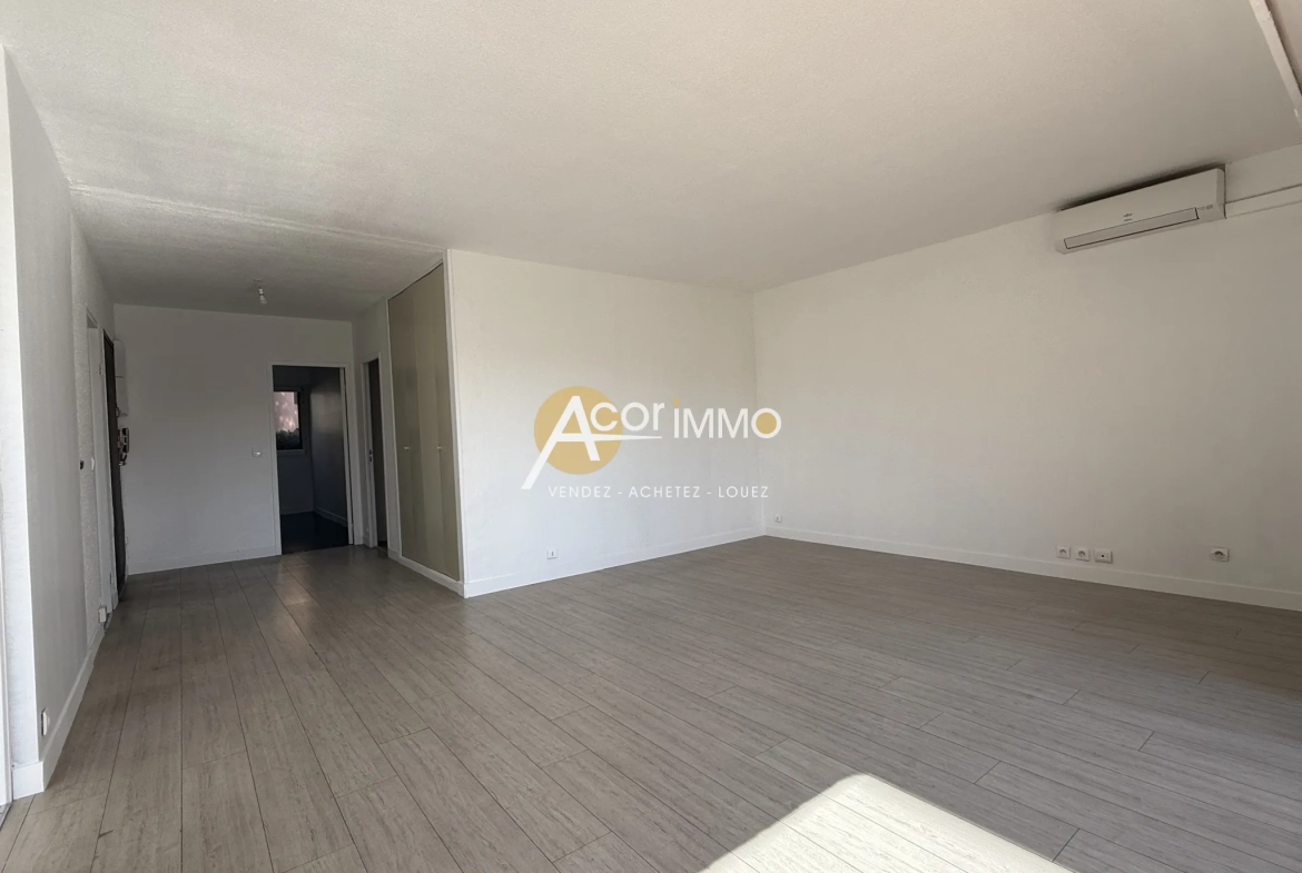 Appartement T3 à vendre à La Seyne-sur-Mer proche mer - 72 m² avec terrasse 