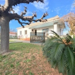Maison de plain-pied à Thuir avec 4 chambres, garage et grand jardin