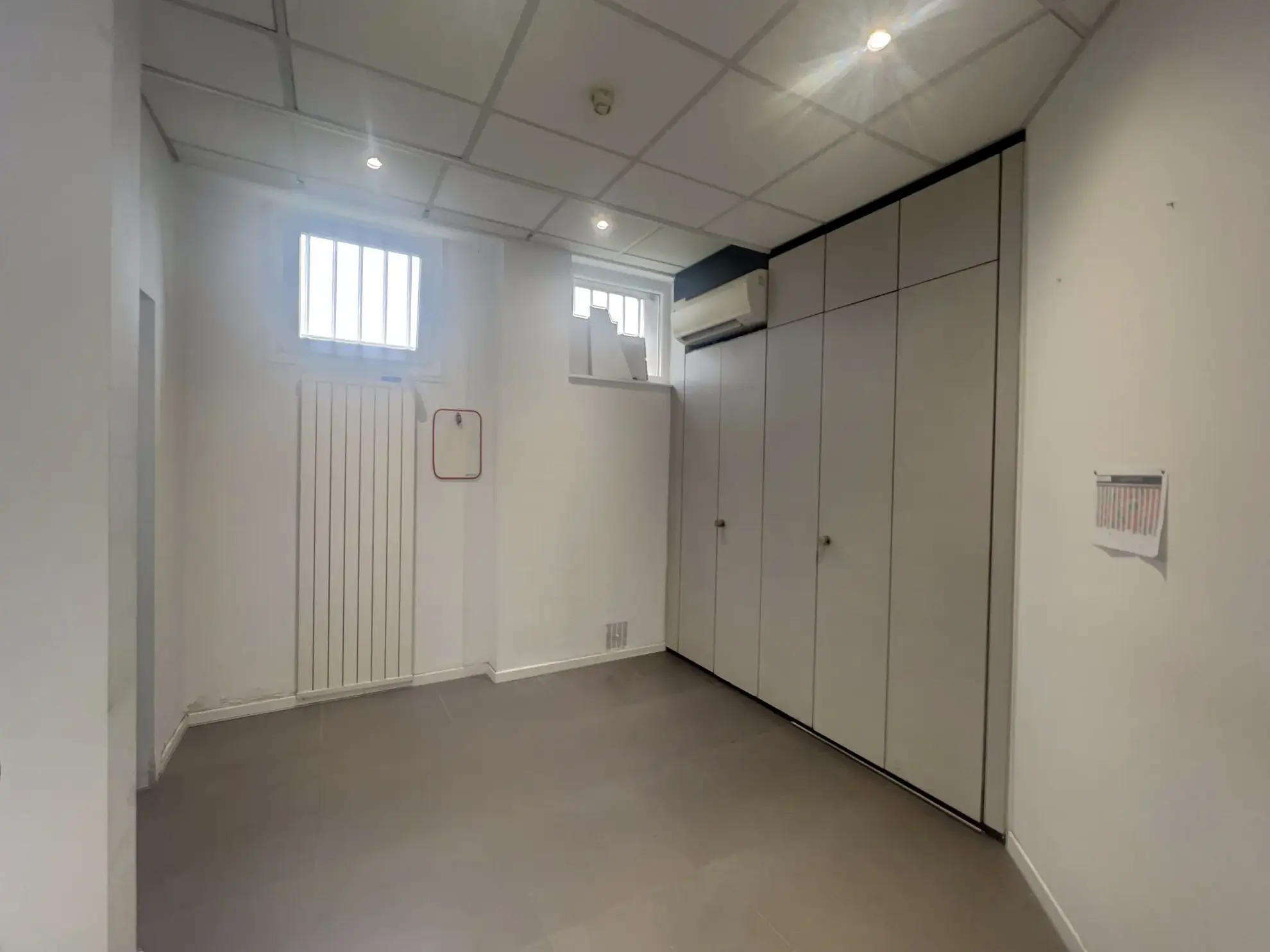 Local commercial avec appartement à Fameck - 73 m² avec jardin et vitrine 
