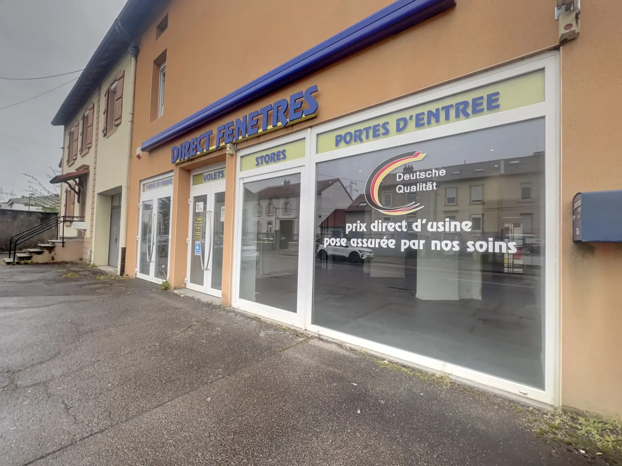 Local commercial avec appartement à Fameck - 73 m² avec jardin et vitrine 