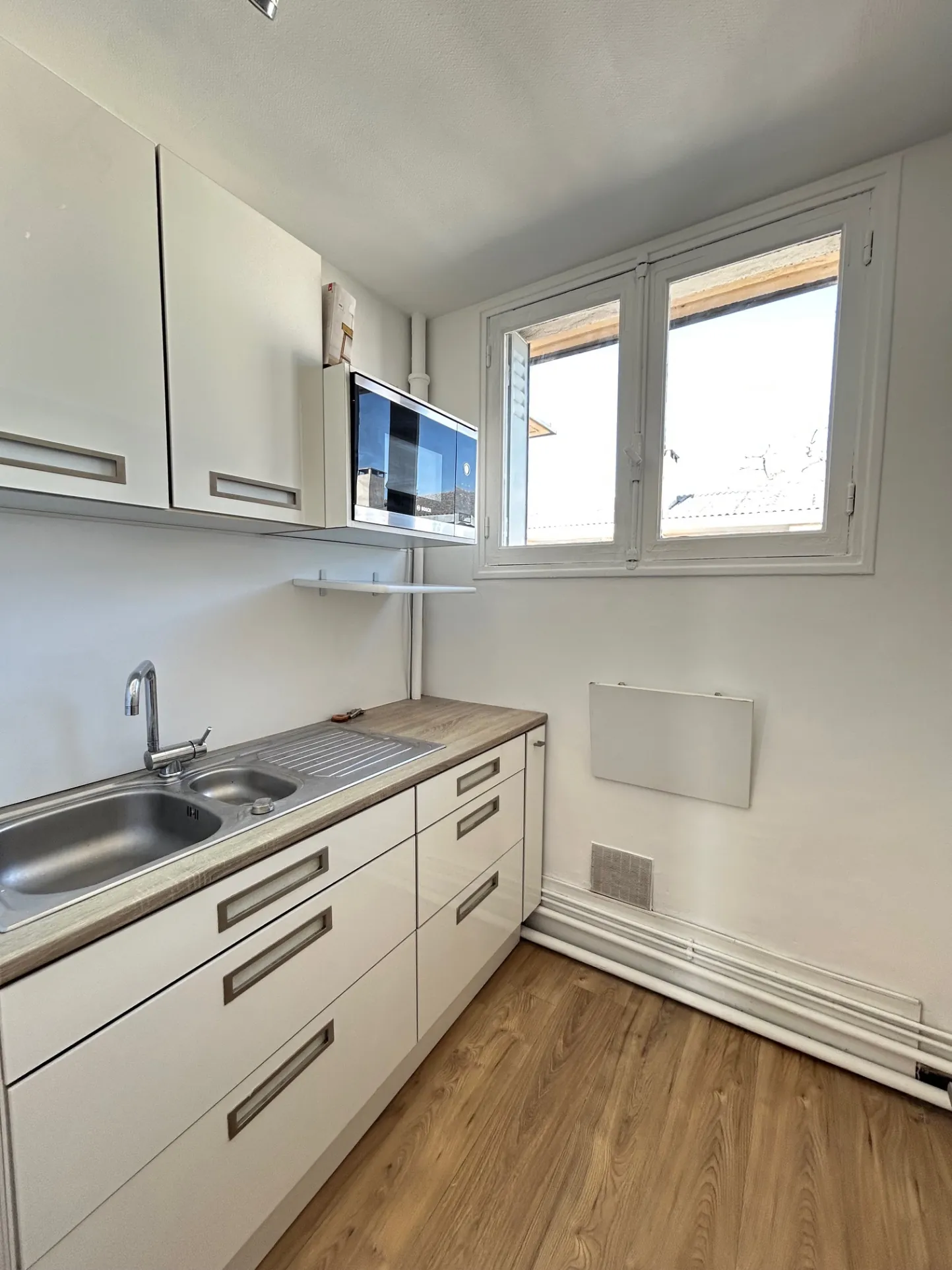 Appartement T4 à vendre à Toulouse Côte Pavée, dernier étage avec balcon et cave 