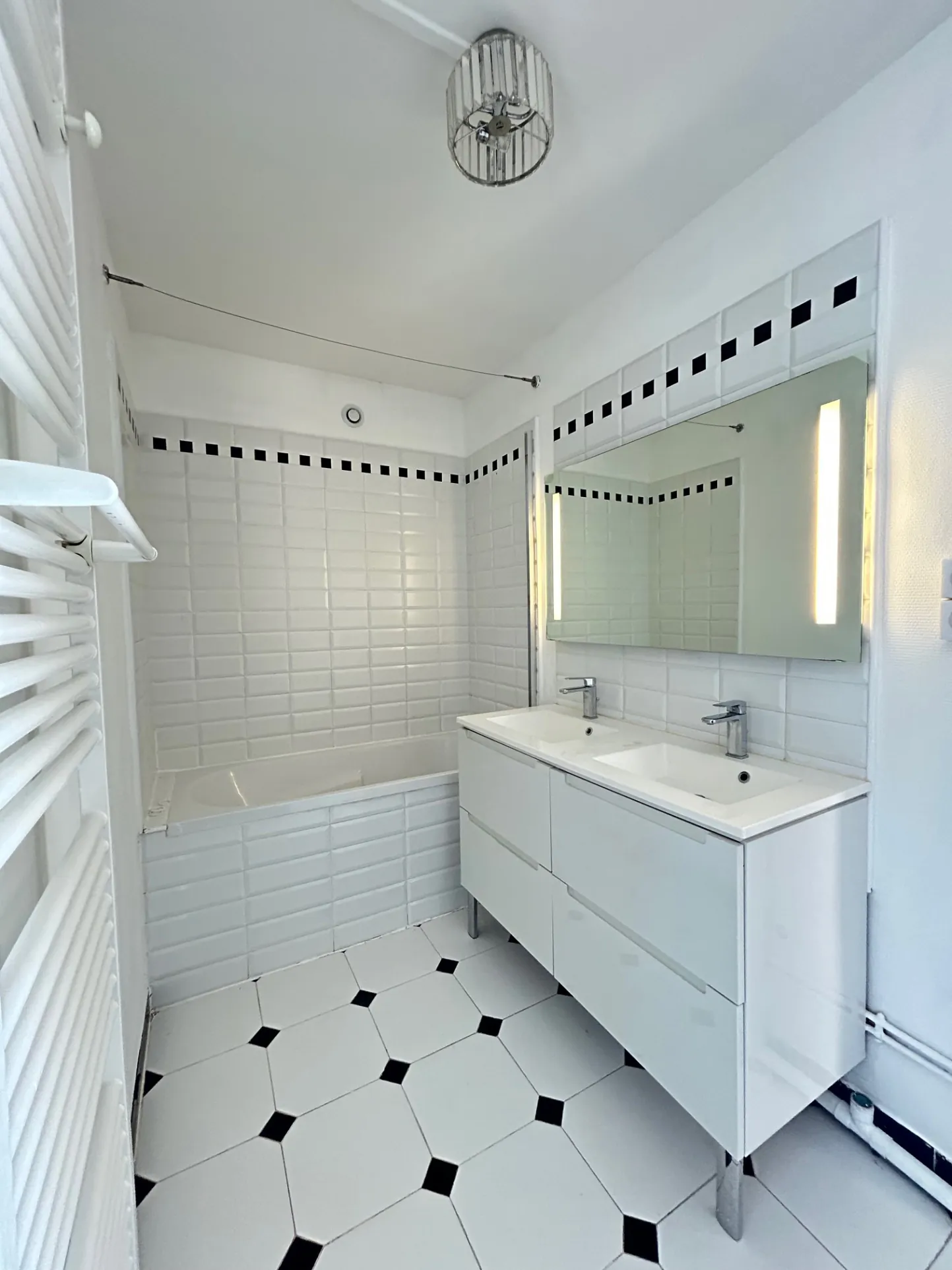 Appartement T4 à vendre à Toulouse Côte Pavée, dernier étage avec balcon et cave 
