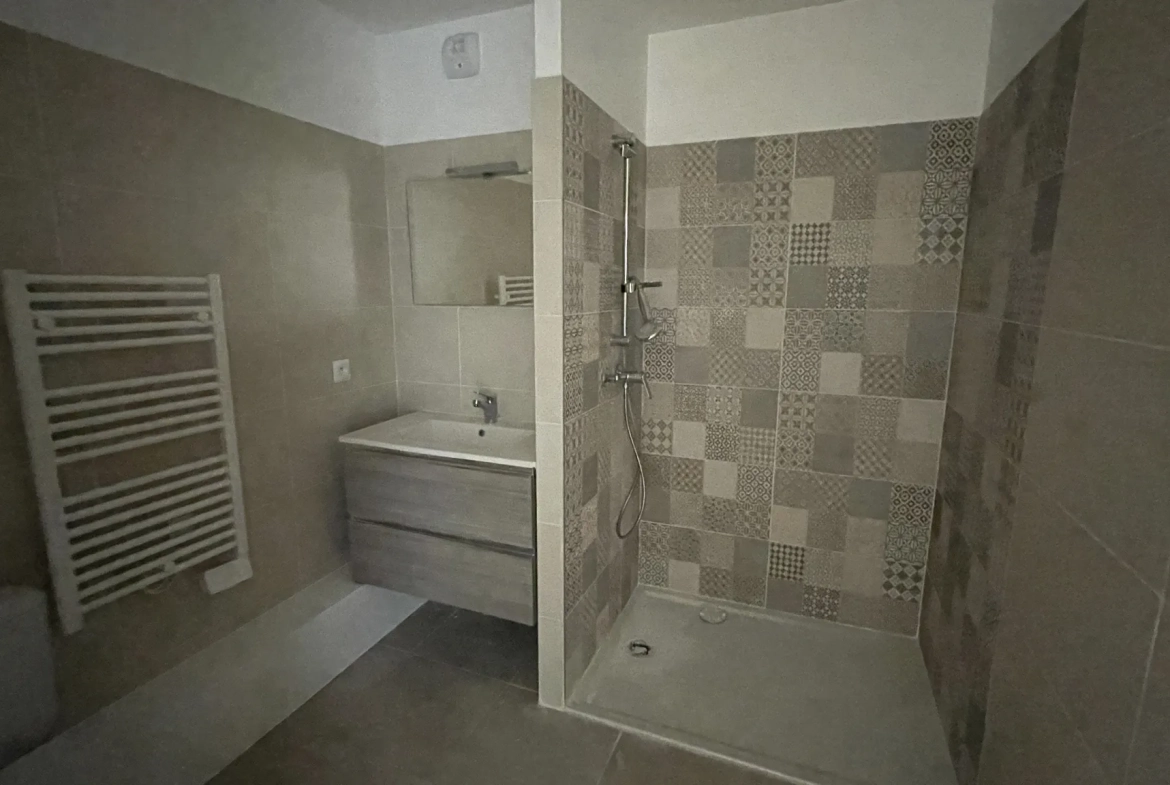 Appartement T3 avec terrasse à Clermont-l'Hérault – 61m², neuf, norme énergétique A 