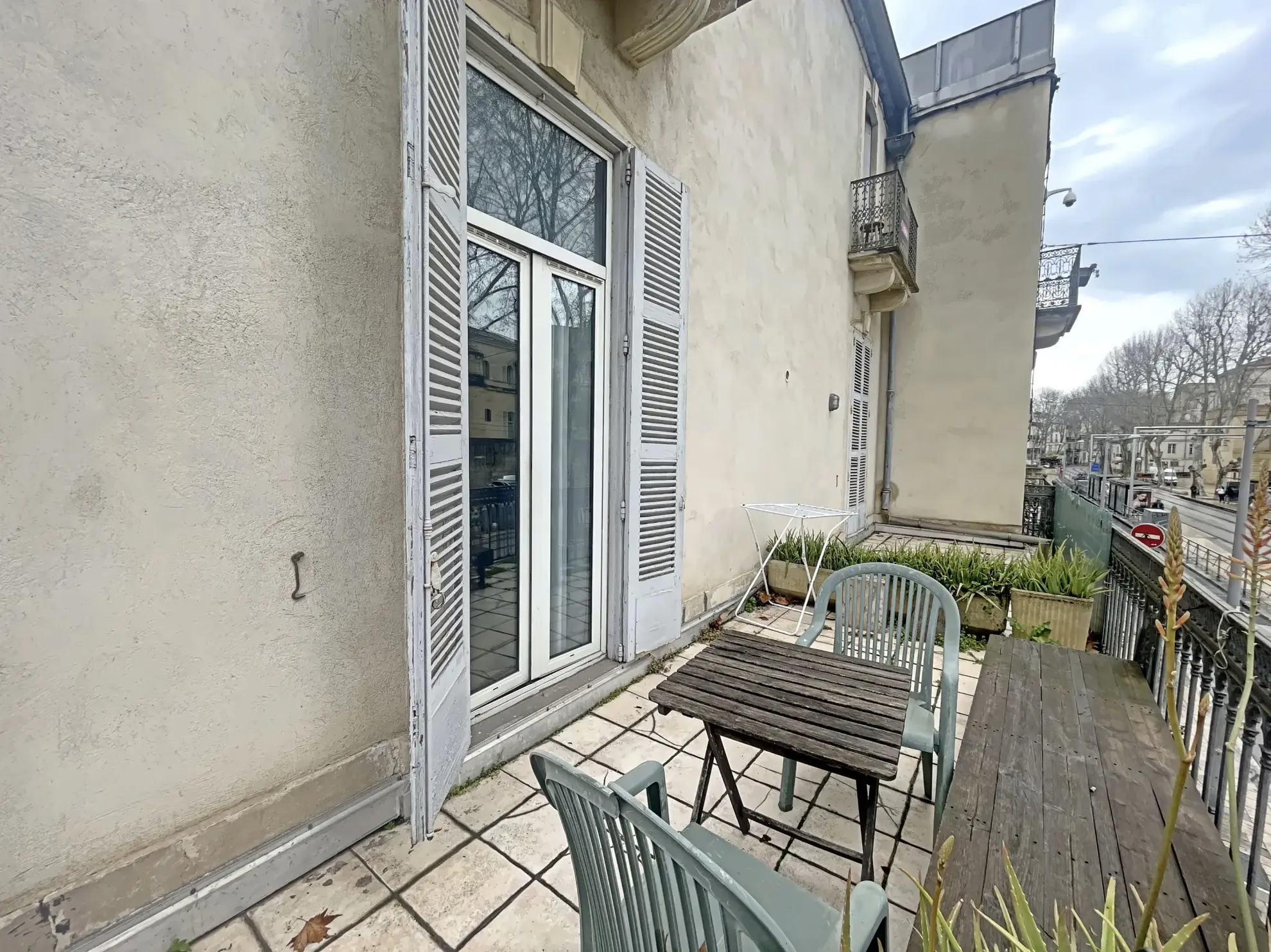 Studio avec terrasse à Montpellier, proche centre et-transports - Investissement idéal 