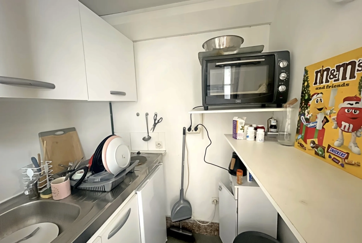 Studio avec terrasse à Montpellier, proche centre et-transports - Investissement idéal 