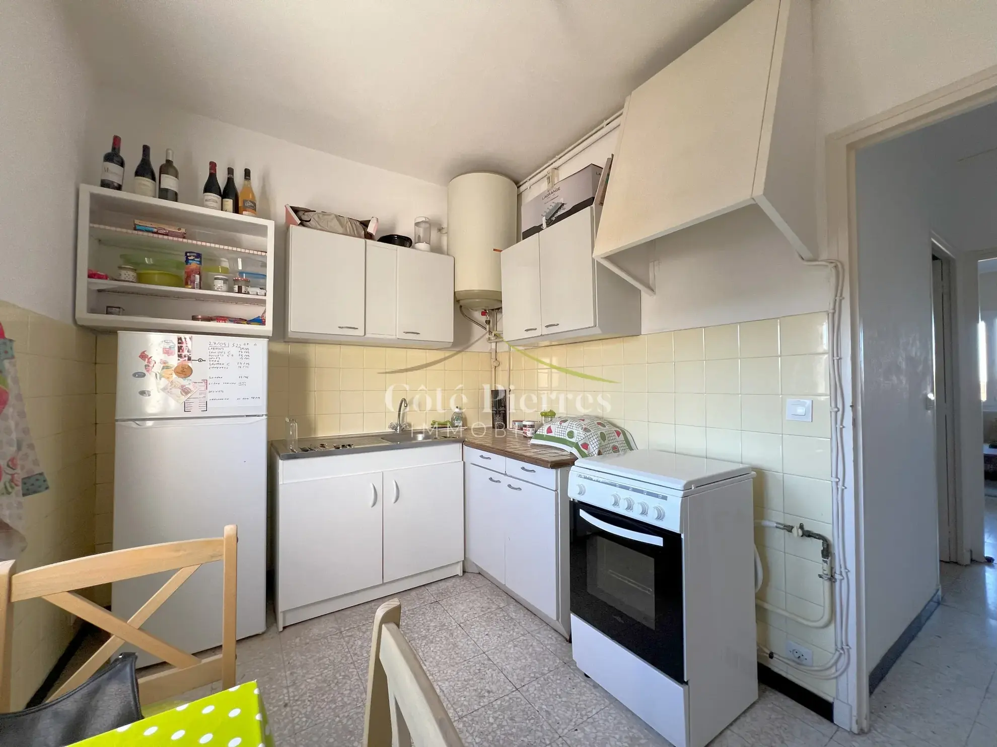 Appartement T2 à Nîmes avec vue dégagée et parking privé 