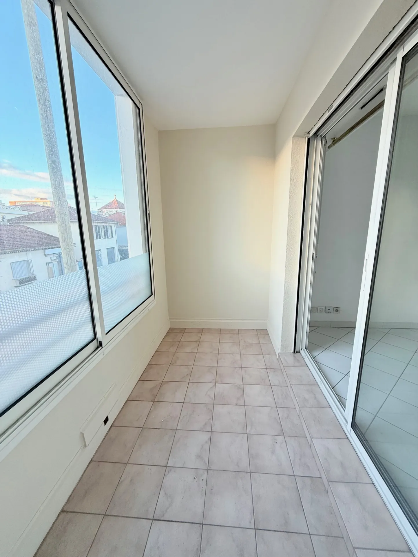Appartement 2 pièces de 43,20 m² avec terrasse et parking au Cannet 