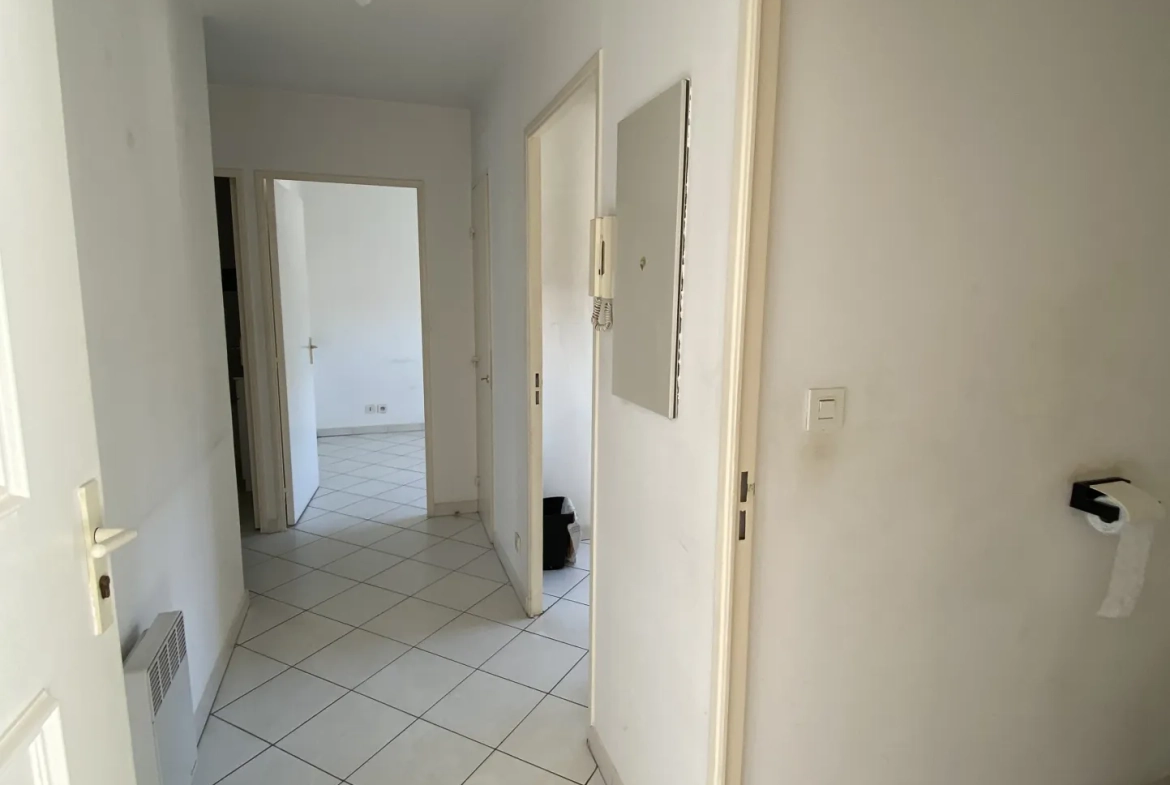 Appartement 2 pièces de 43,20 m² avec terrasse et parking au Cannet 