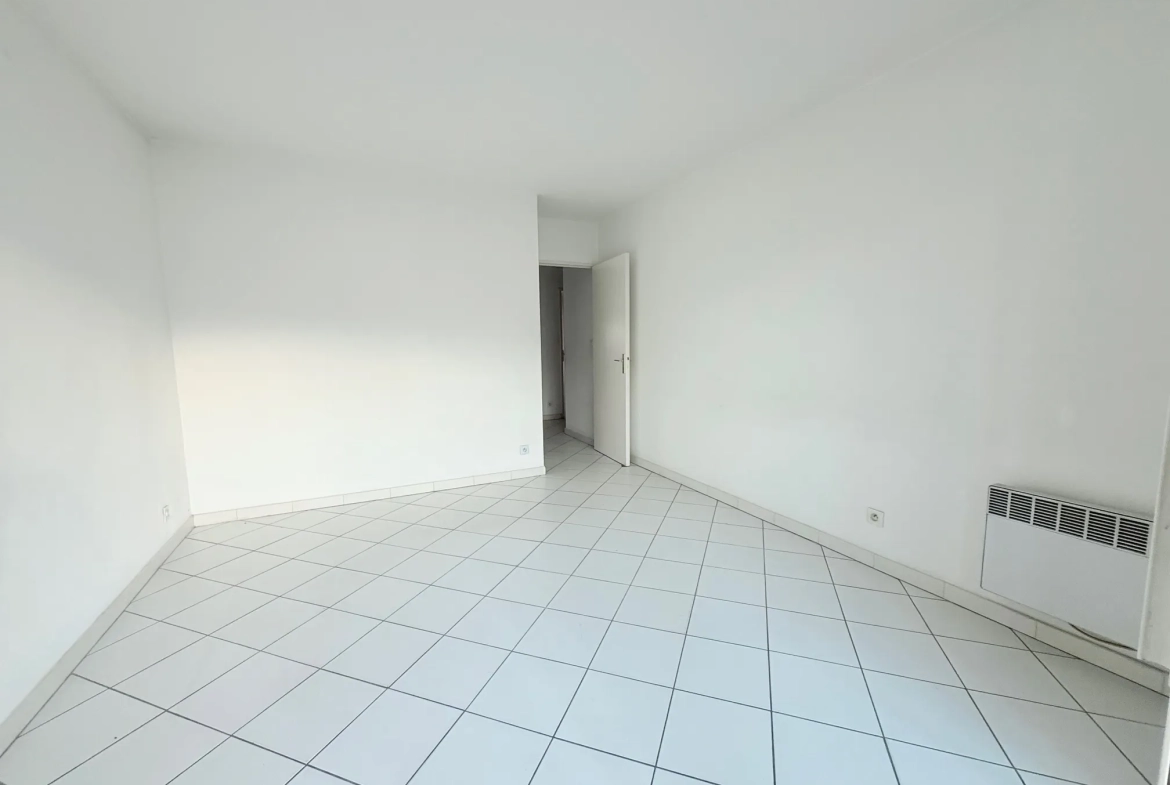Appartement 2 pièces de 43,20 m² avec terrasse et parking au Cannet 