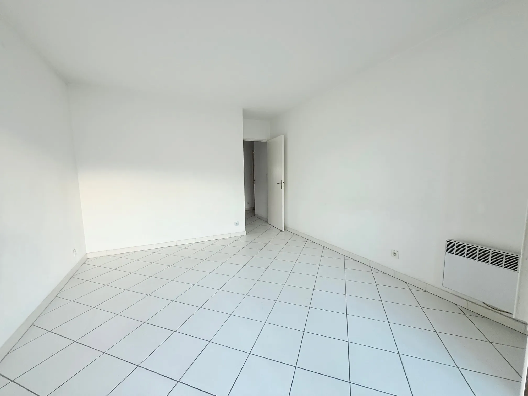 Appartement 2 pièces de 43,20 m² avec terrasse et parking au Cannet 