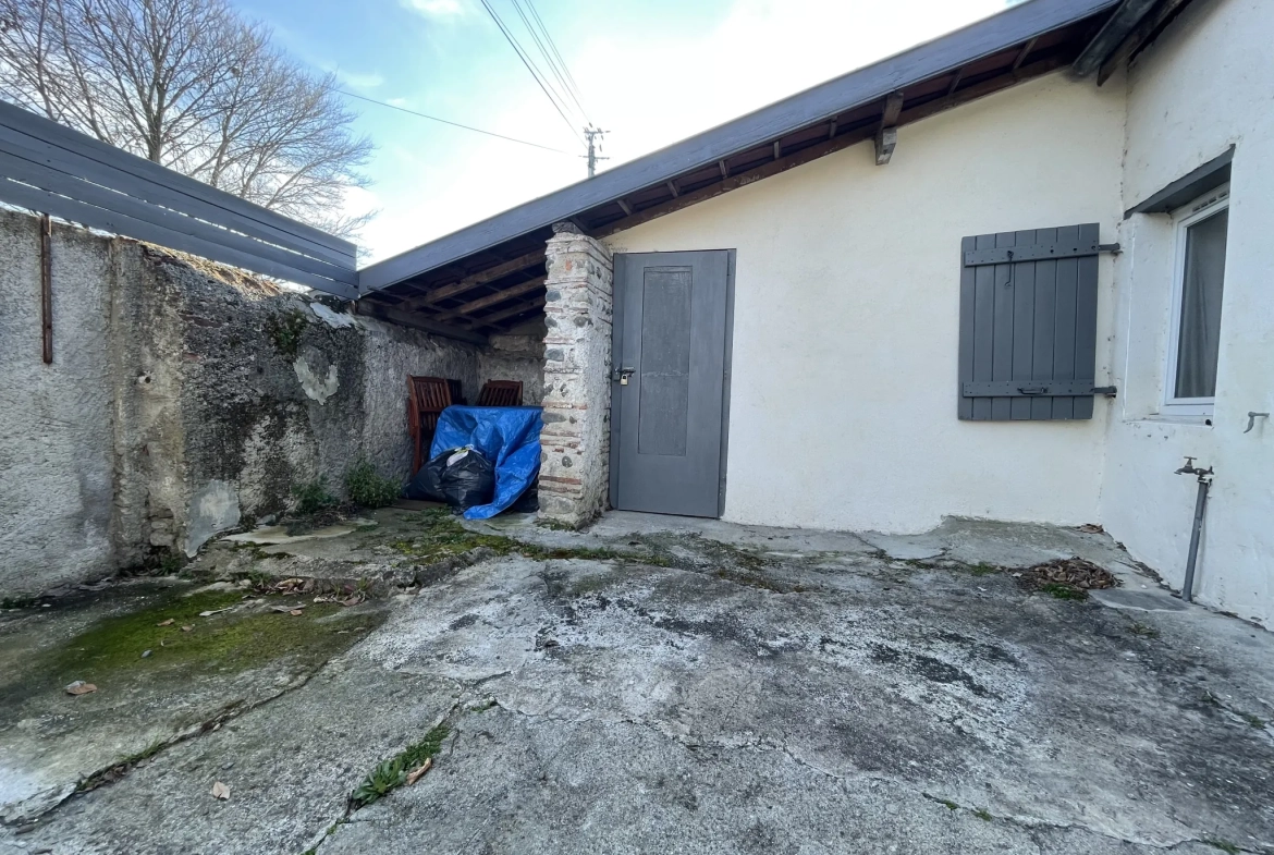 Maison rénovée avec 3 chambres au centre de Vic en Bigorre 