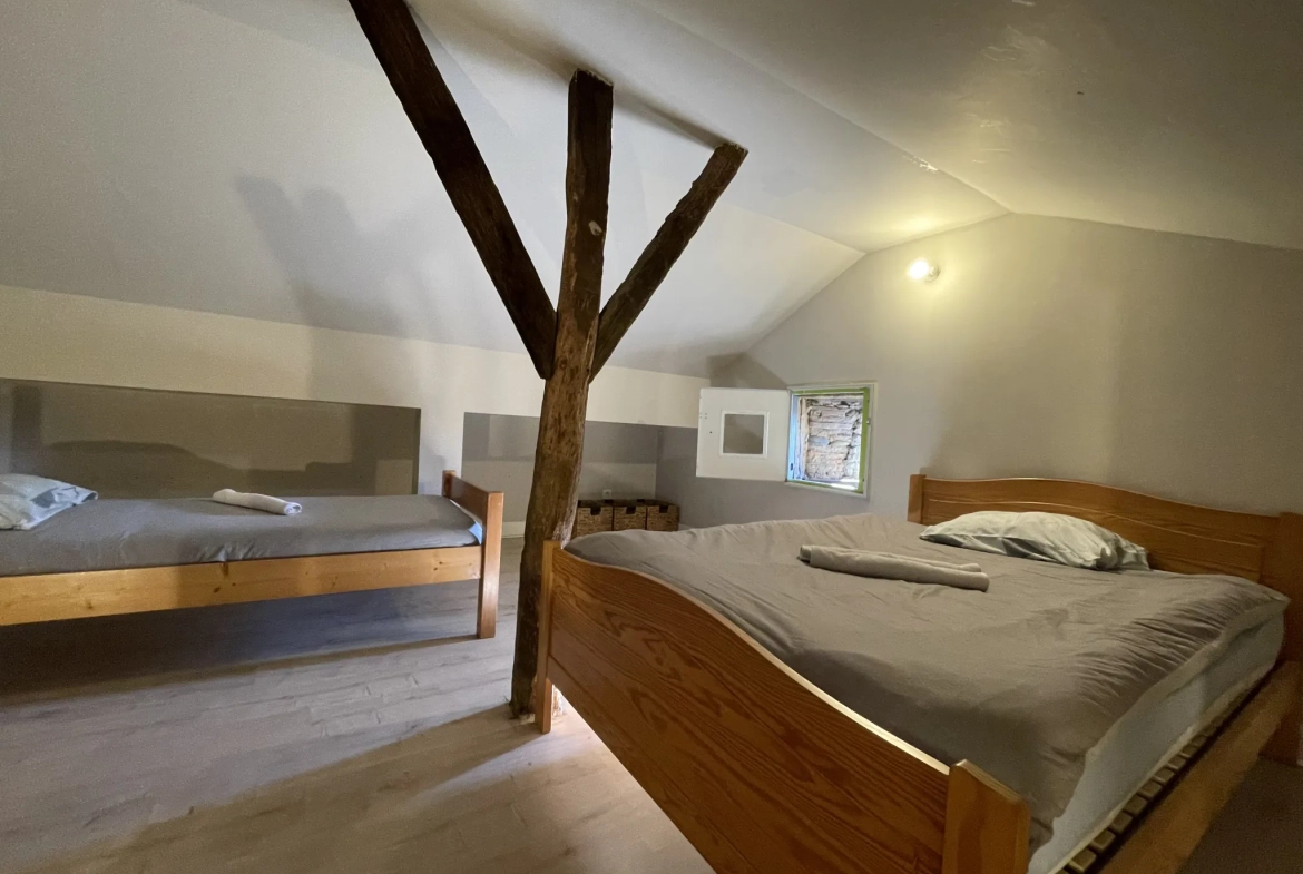 Maison rénovée avec 3 chambres au centre de Vic en Bigorre 