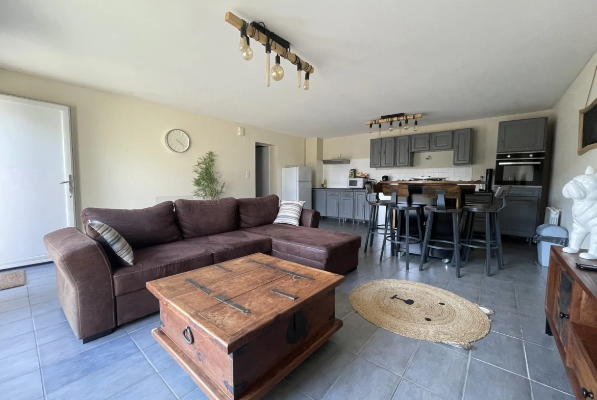 Maison rénovée avec 3 chambres au centre de Vic en Bigorre 