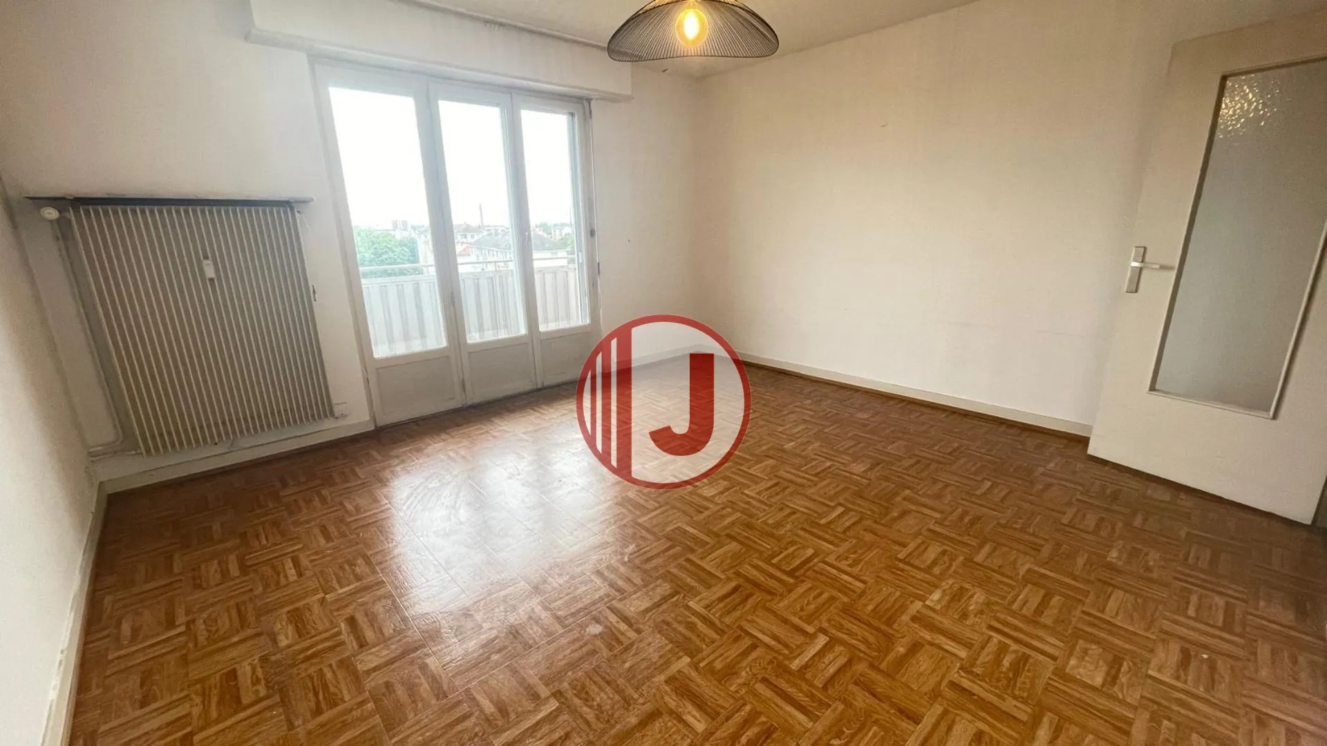 Bel appartement de 3 pièces avec deux balcons à Mulhouse 
