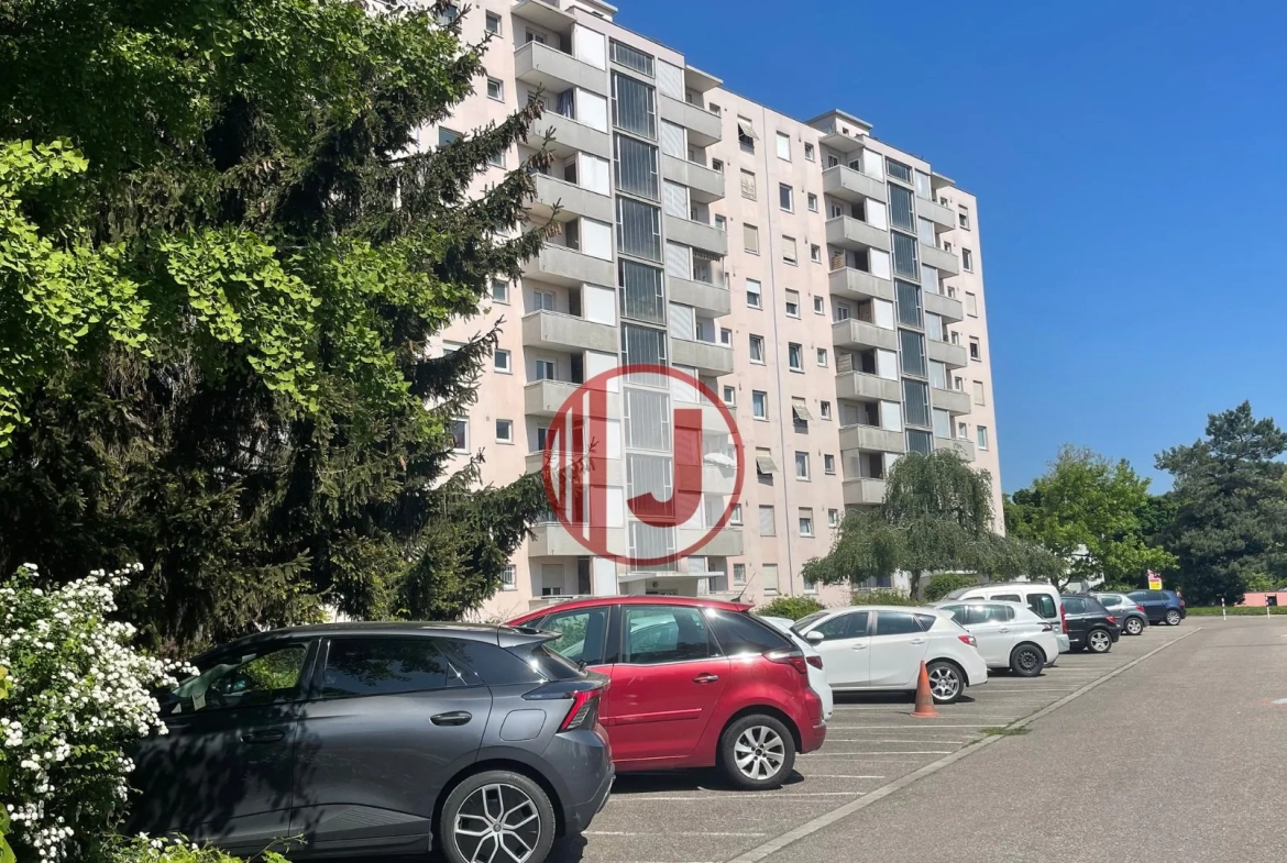 Bel appartement de 3 pièces avec deux balcons à Mulhouse 