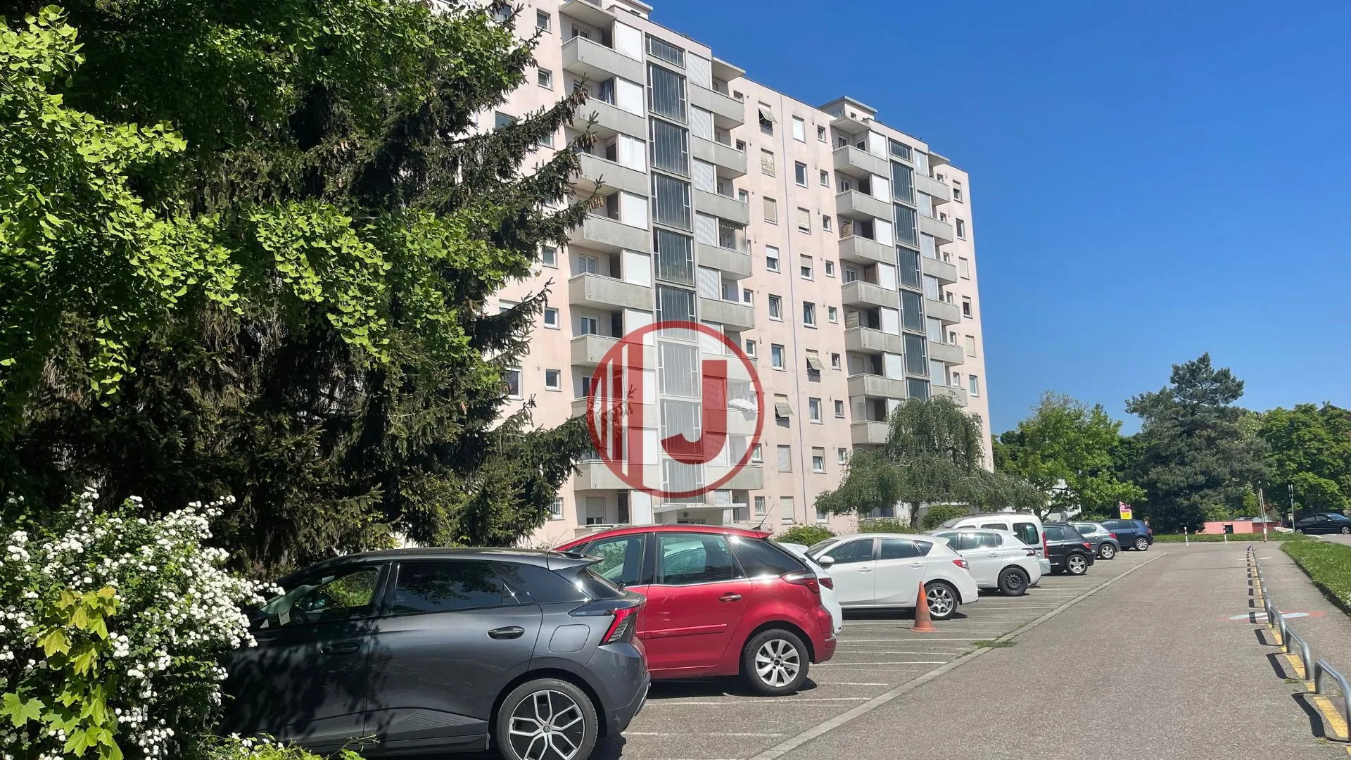 Bel appartement de 3 pièces avec deux balcons à Mulhouse 