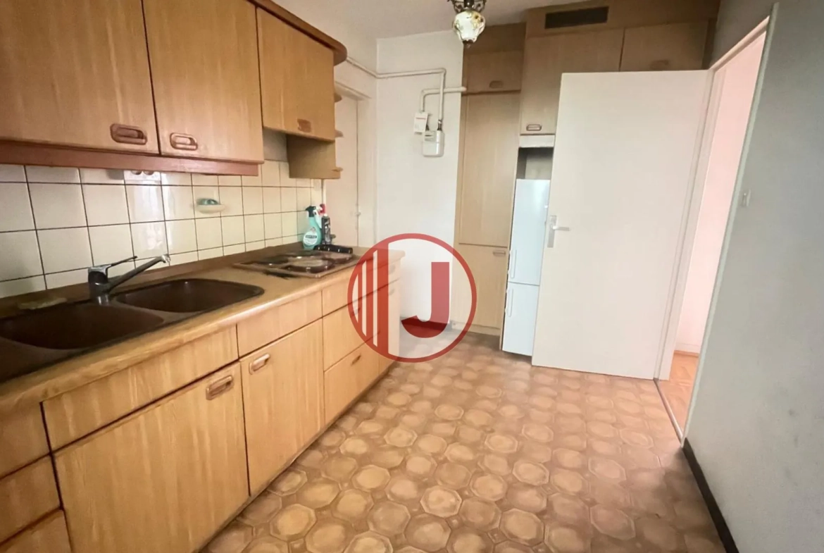 Bel appartement de 3 pièces avec deux balcons à Mulhouse 