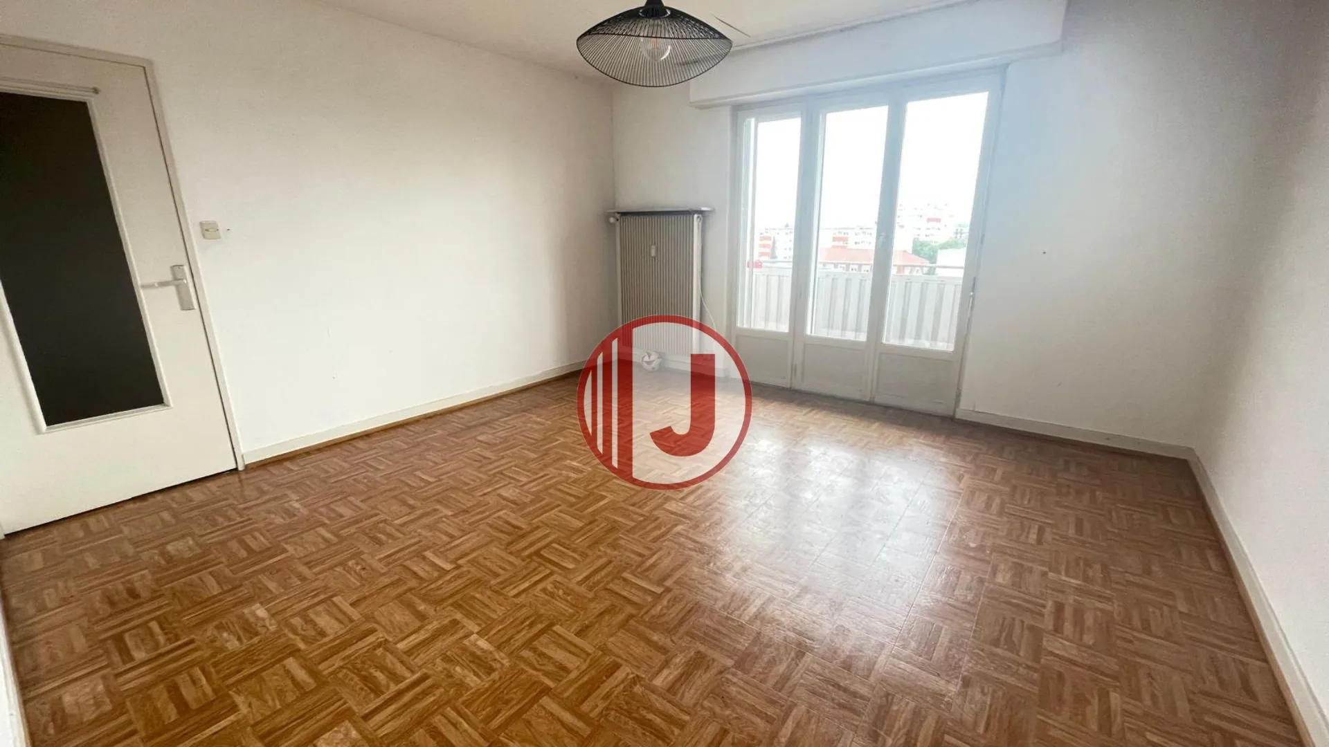 Bel appartement de 3 pièces avec deux balcons à Mulhouse 