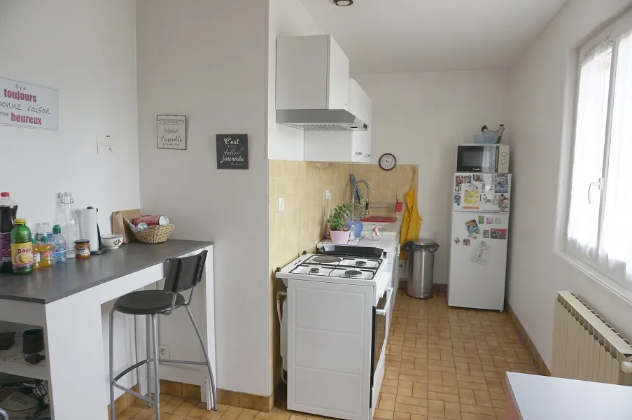 Jolie maison individuelle avec sous-sol à Varenne Saint Germain - 75 m², terrain 1525 m² 