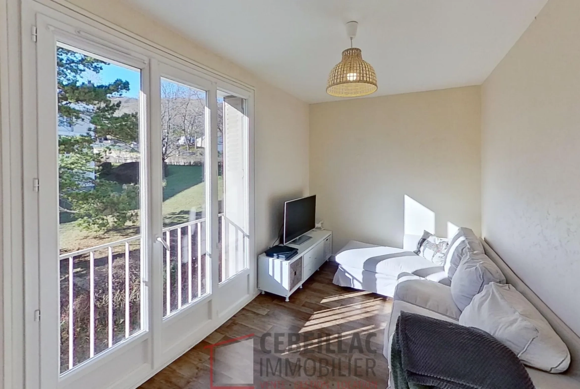 Appartement F4 lumineux de 68m² à vendre dans les hauts de Chanturgue, Clermont-Ferrand 