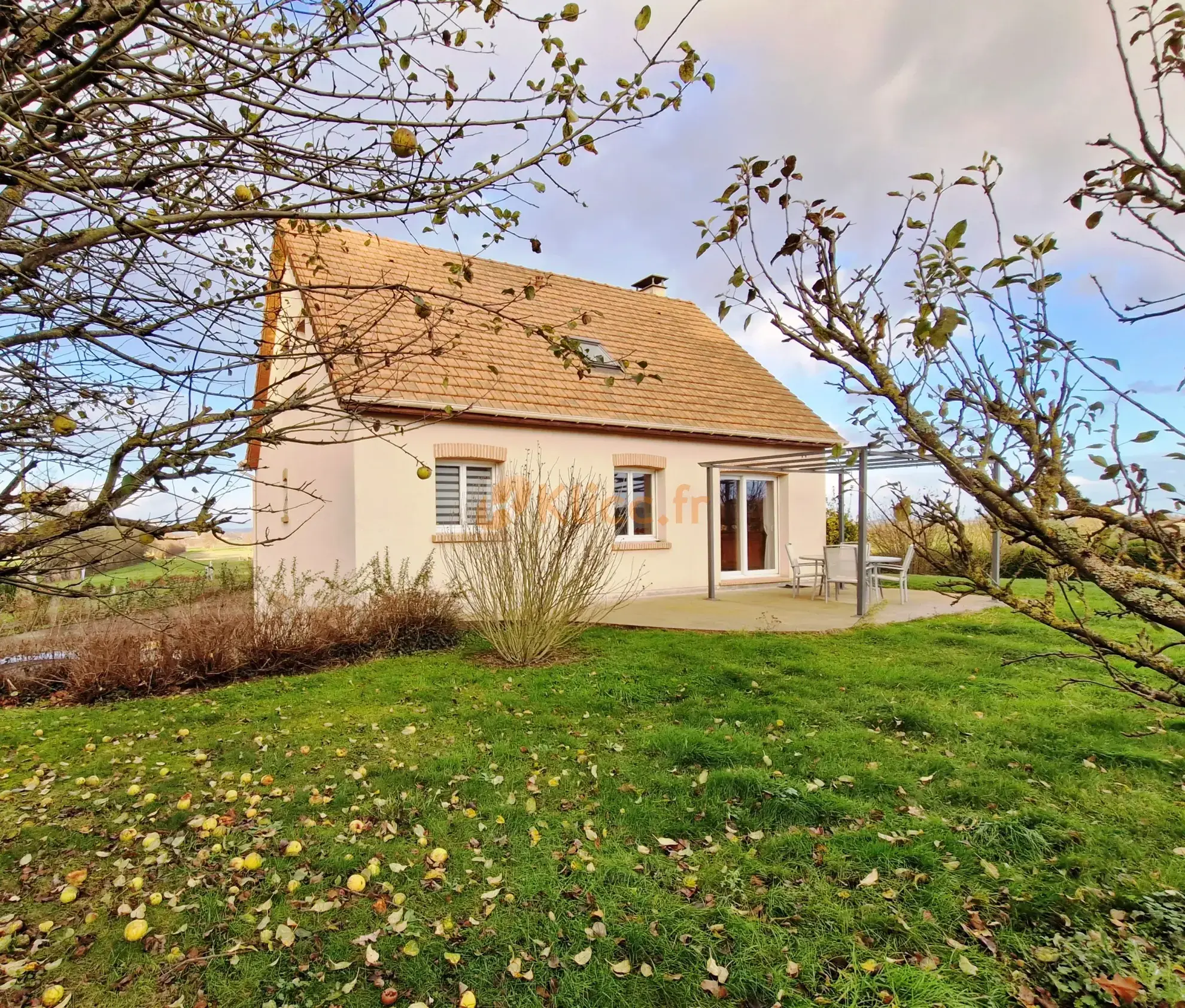 Magnifique pavillon contemporain avec 4 chambres et sous-sol complet à Elbeuf en Bray 