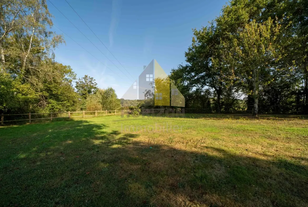Longère rénovée de 184m² avec grand terrain à Commenailles 