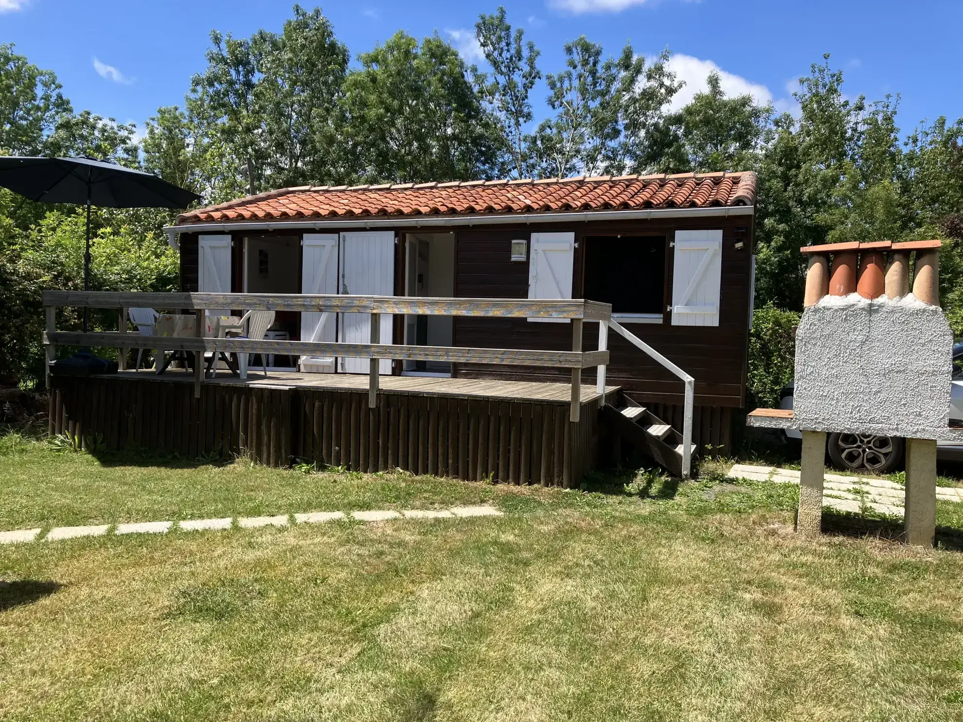 Bungalow en bois de 32 m² à Le Mazeau proche de la rivière - Idéal amoureux de la nature 