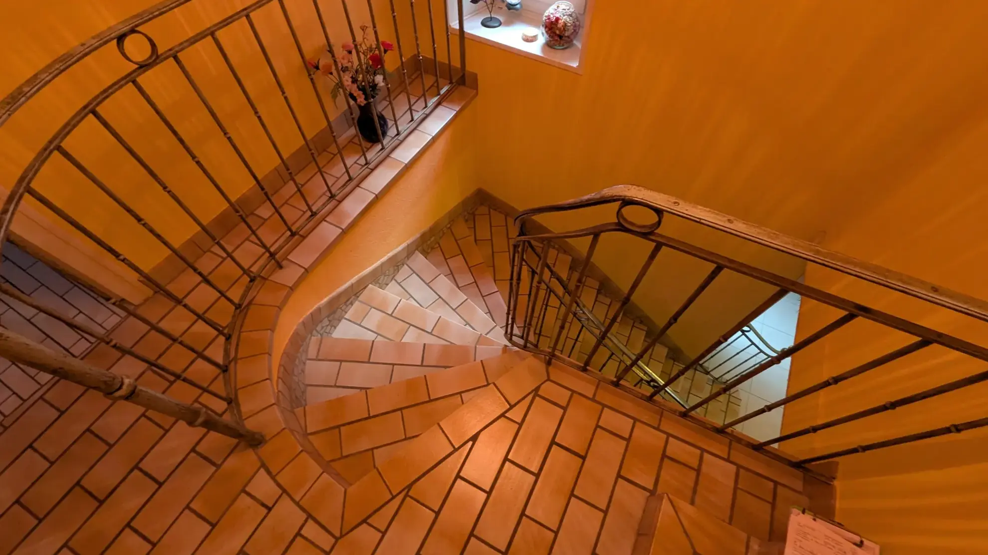 Maison de village à Magne avec 4 chambres, grande cuisine et jardin, rénovée 