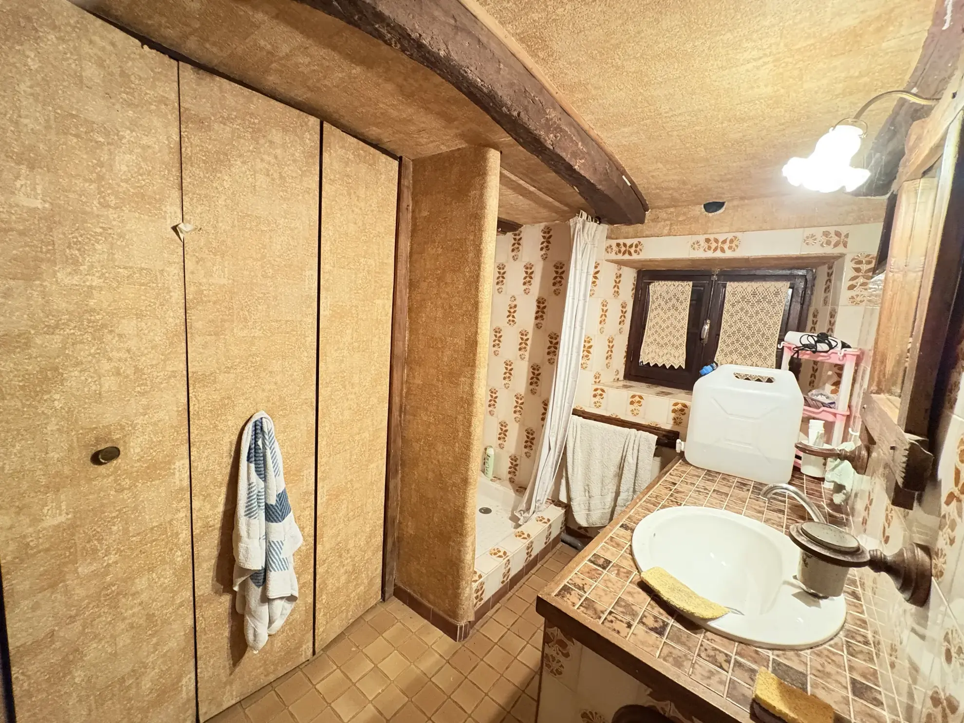 Maison de village à vendre à Saint Julien aux Bois - 75 m² avec 2 chambres 
