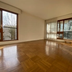 Appartement de standing de 51 m² avec balcon, cave et parking au Chesnay
