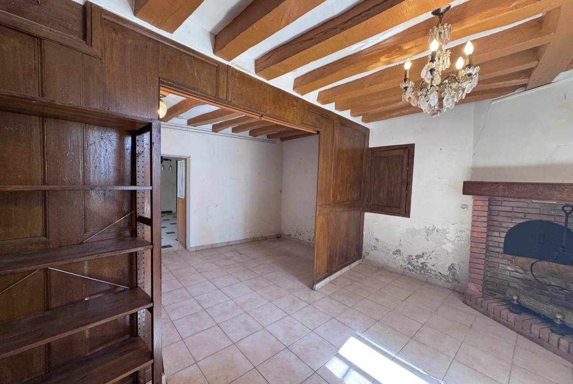 Charmante maison ancienne avec jardin à Perthes-en-Gâtinais, idéale pour rénovation 