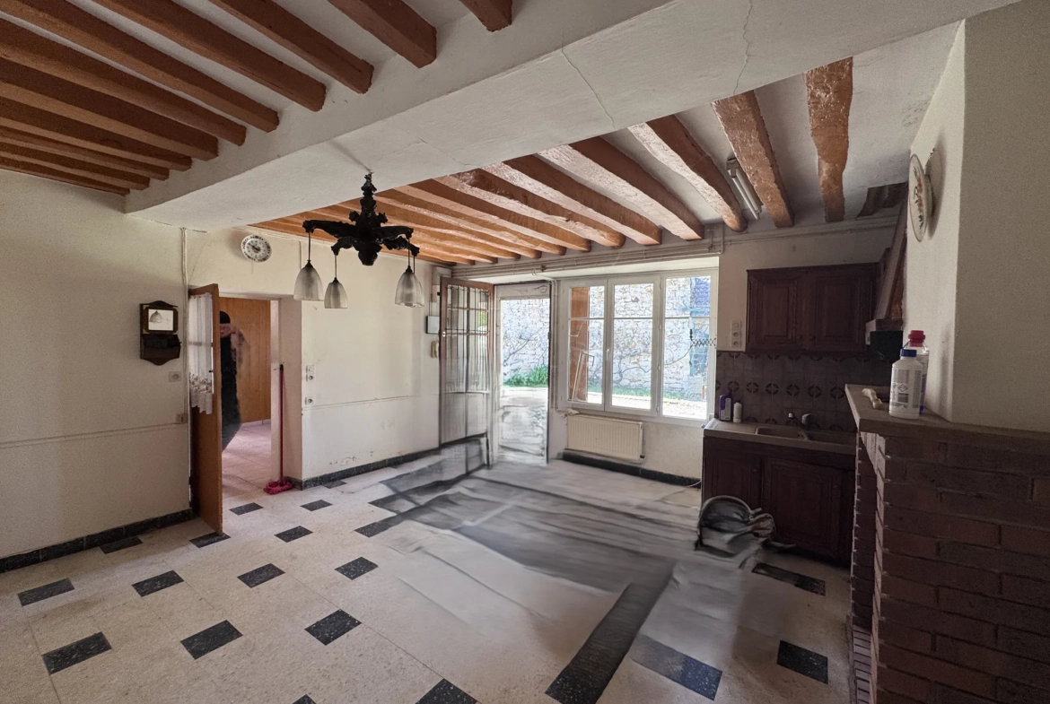 Charmante maison ancienne avec jardin à Perthes-en-Gâtinais, idéale pour rénovation 