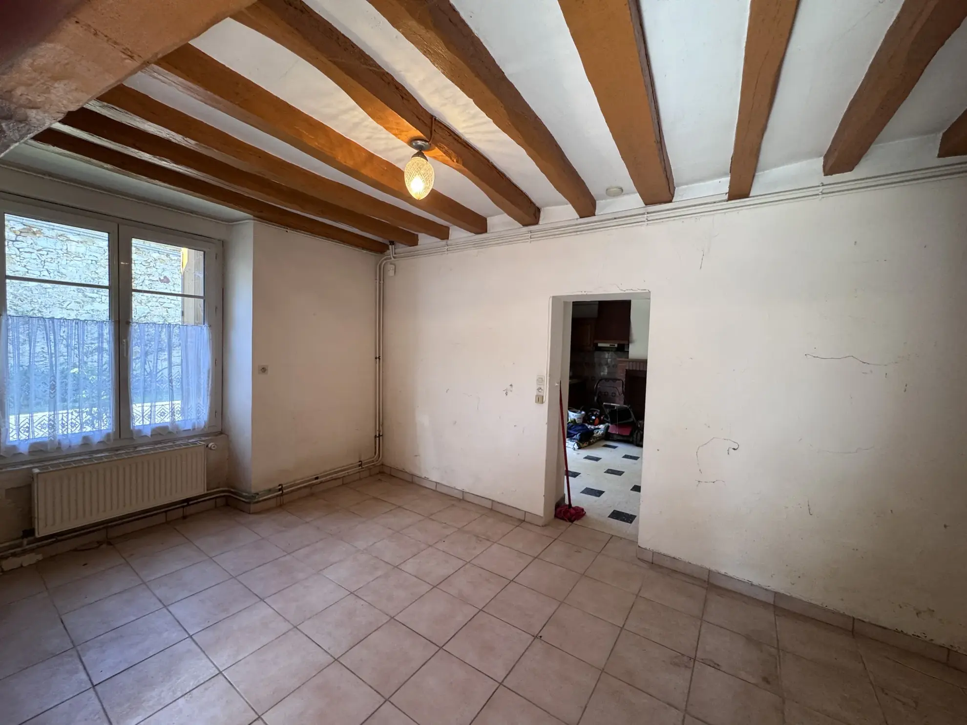 Charmante maison ancienne avec jardin à Perthes-en-Gâtinais, idéale pour rénovation 
