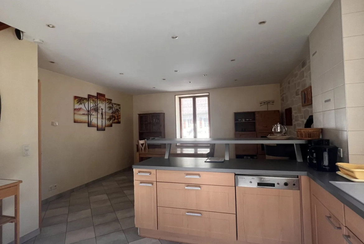 Charmante maison de village à Chezery Forens - 80 m², garage, 2 chambres, calme 