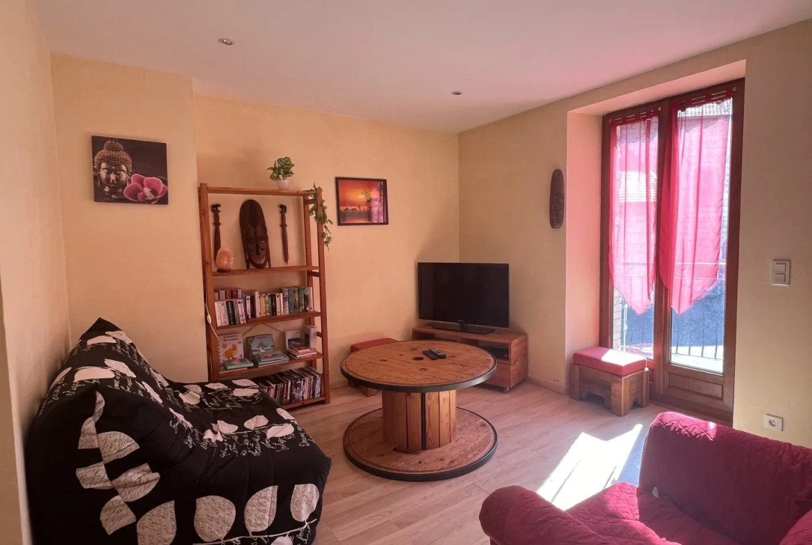 Charmante maison de village à Chezery Forens - 80 m², garage, 2 chambres, calme 