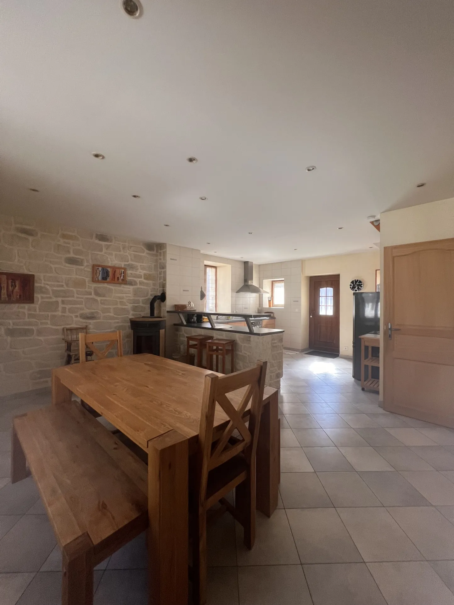 Charmante maison de village à Chezery Forens - 80 m², garage, 2 chambres, calme 