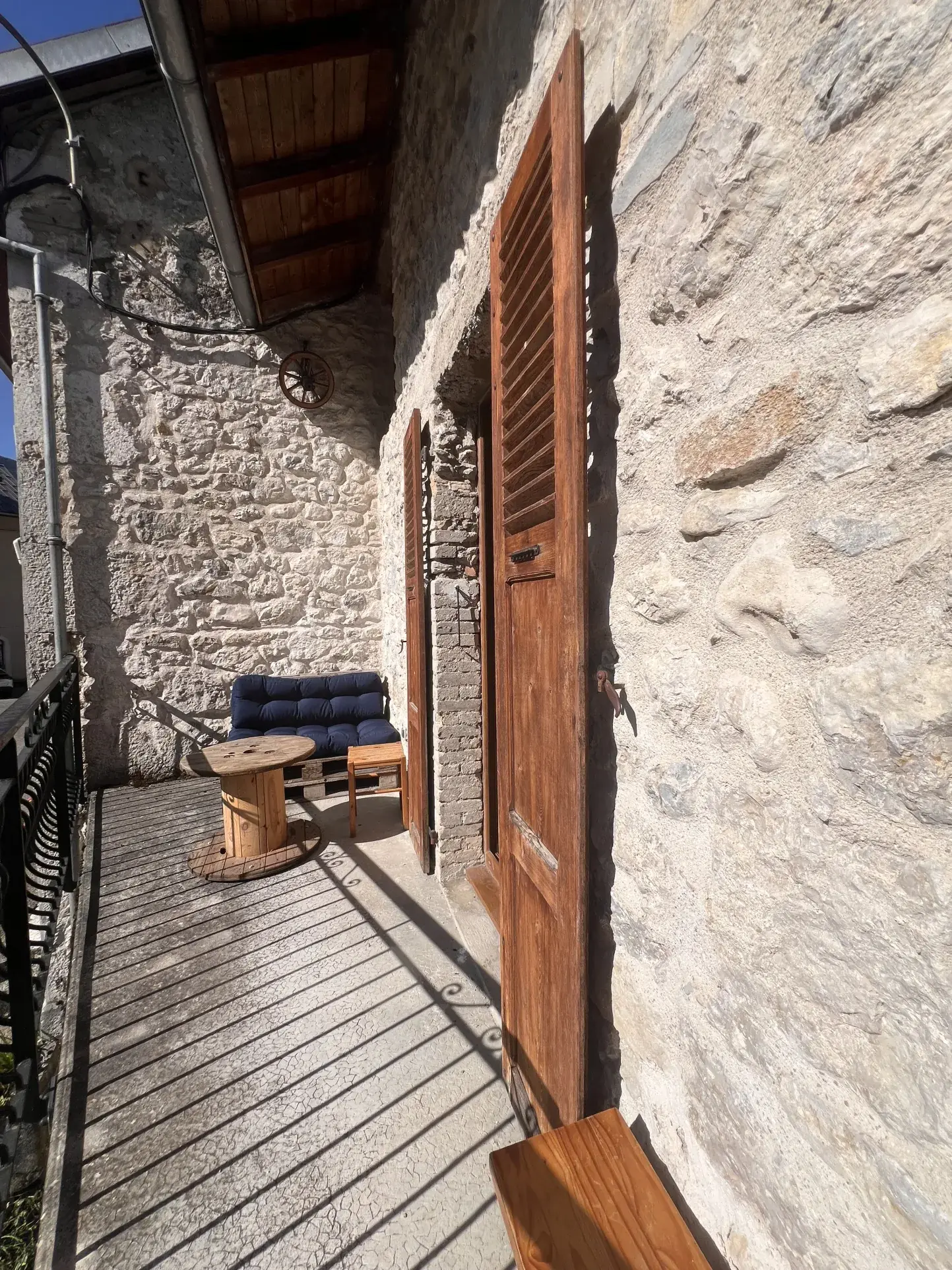 Charmante maison de village à Chezery Forens - 80 m², garage, 2 chambres, calme 