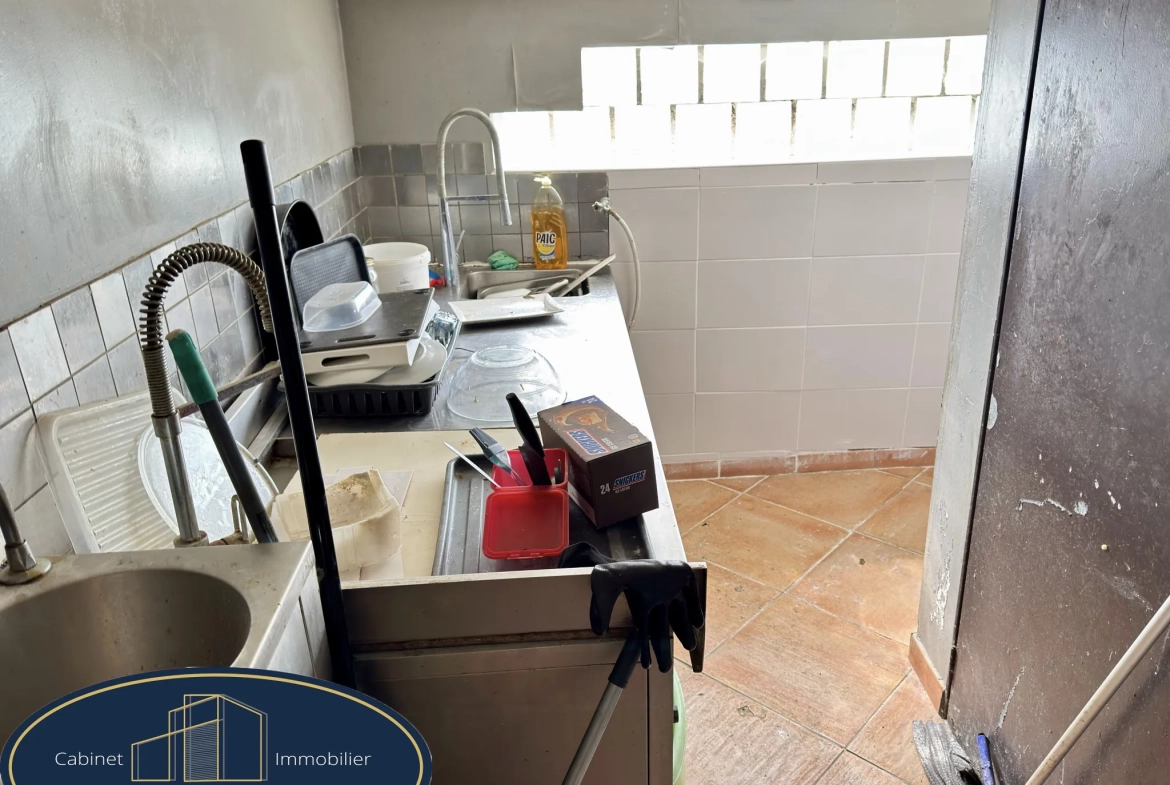 Immeuble mixte à vendre à Wavrechain-sous-Denain avec potentiel locatif intéressant 