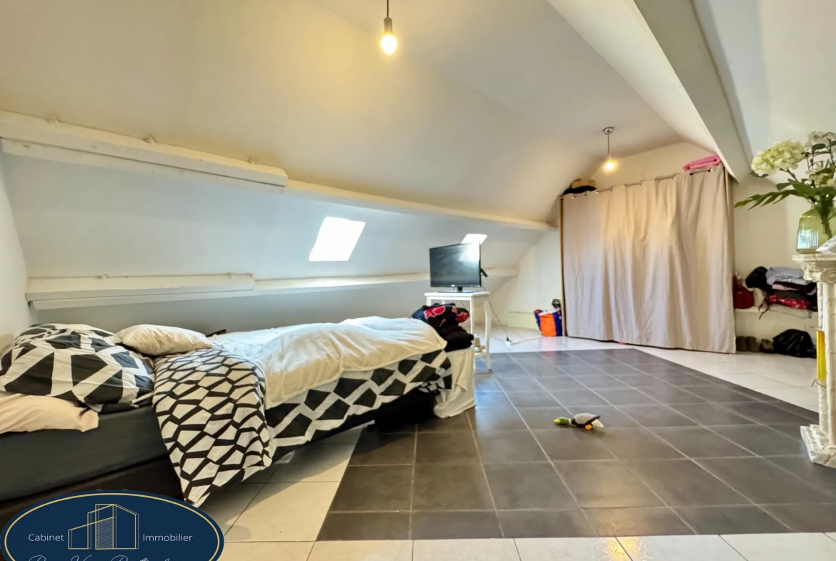 Immeuble mixte à vendre à Wavrechain-sous-Denain avec potentiel locatif intéressant 