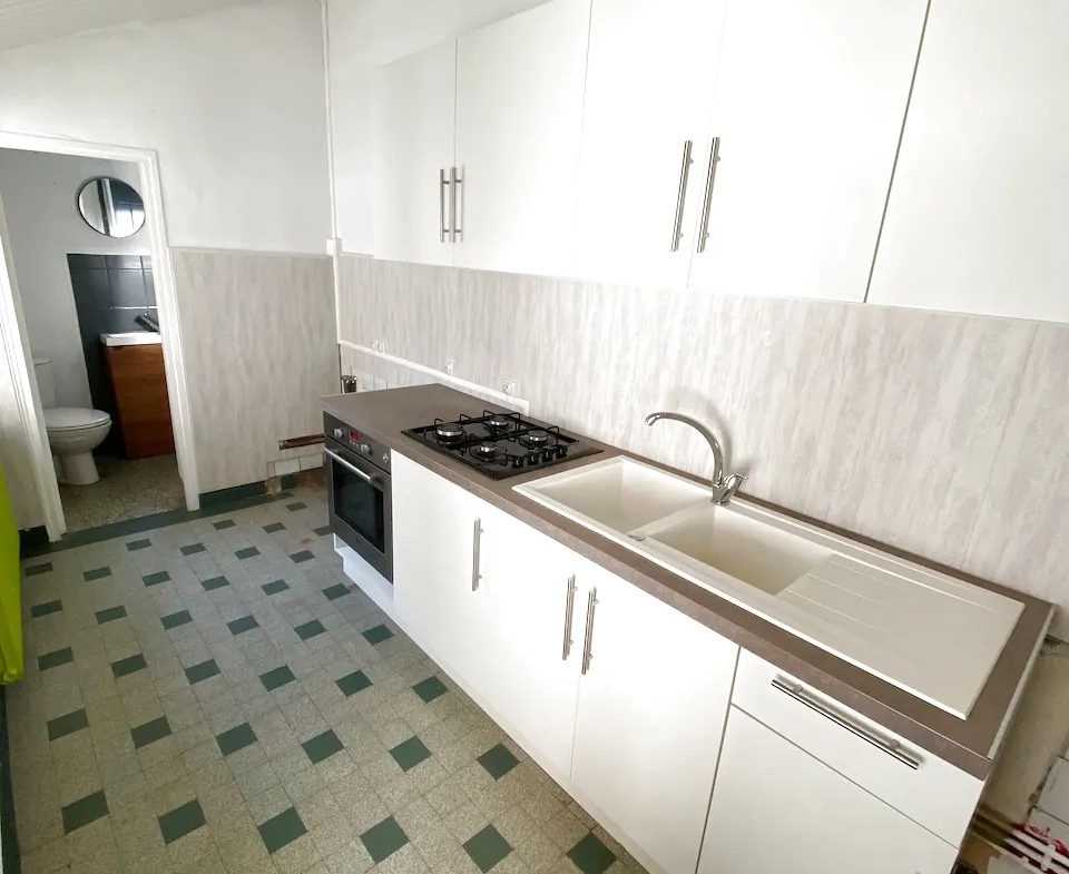Maison semi-individuelle à Marpent avec jardin et garage - Opportunité à saisir 