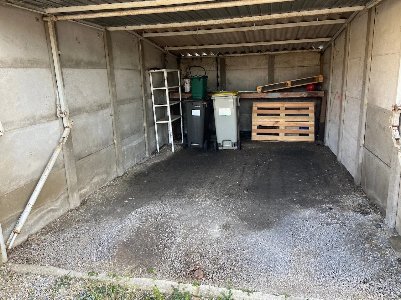 Maison semi-individuelle à Marpent avec jardin et garage - Opportunité à saisir 
