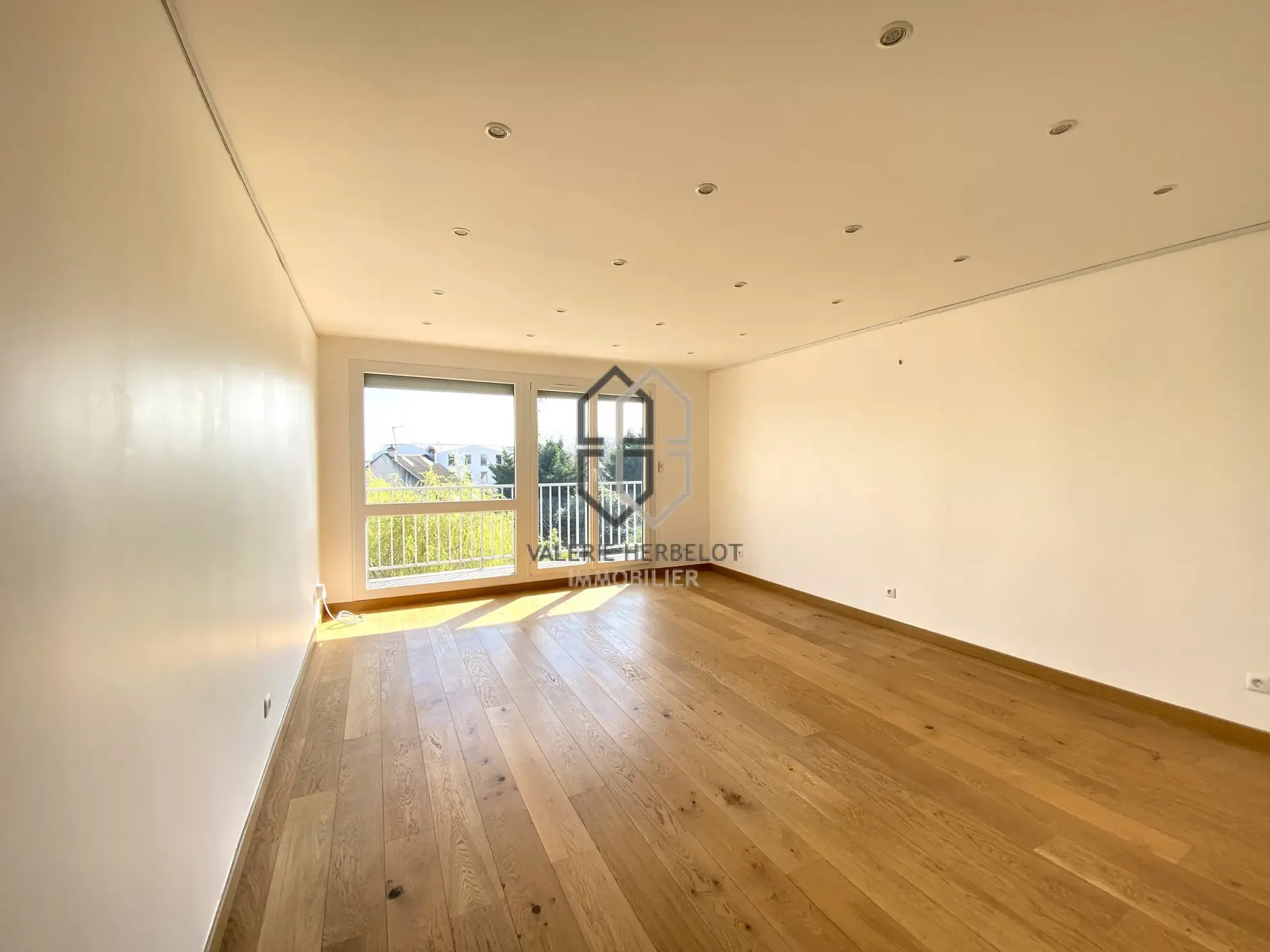 Magnifique appartement 3 pièces avec balcon, cave et box à Chennevières-sur-Marne 