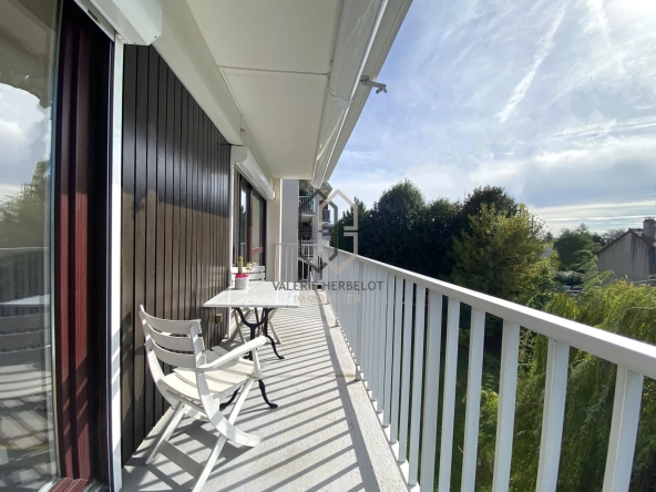 Magnifique appartement 3 pièces avec balcon, cave et box à Chennevières-sur-Marne