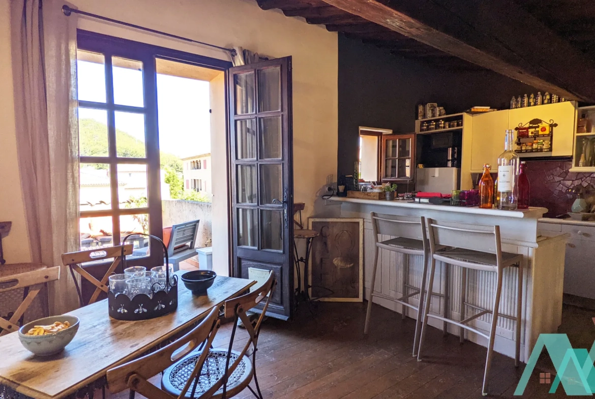 Appartement T3 en Duplex avec Terrasse et Garage au Beausset 