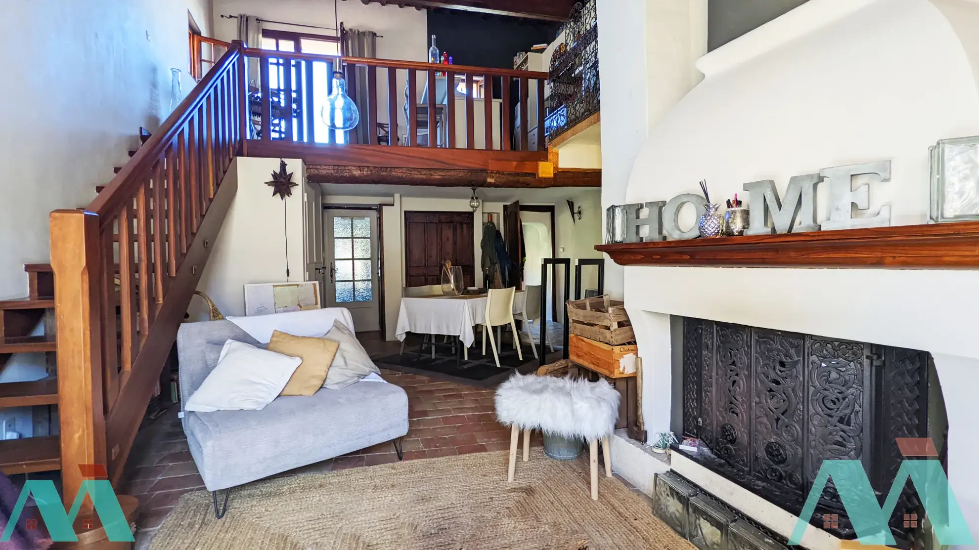 Appartement T3 en Duplex avec Terrasse et Garage au Beausset 