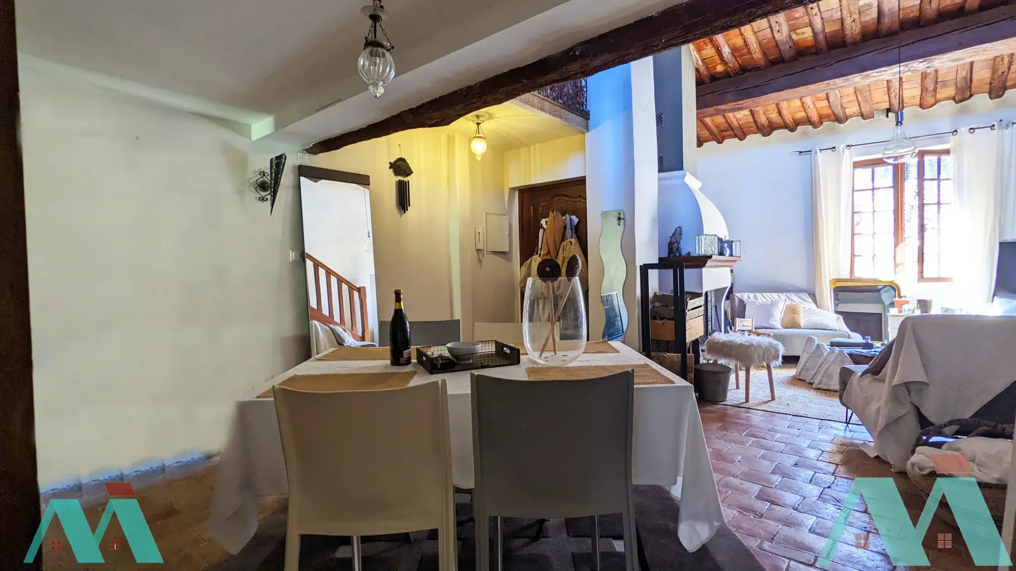 Appartement T3 en Duplex avec Terrasse et Garage au Beausset 
