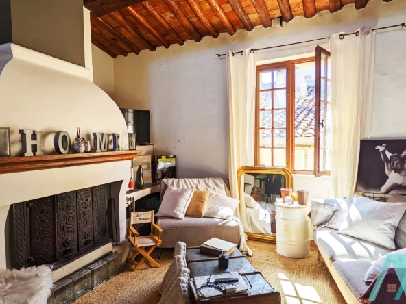 Appartement T3 en Duplex avec Terrasse et Garage au Beausset