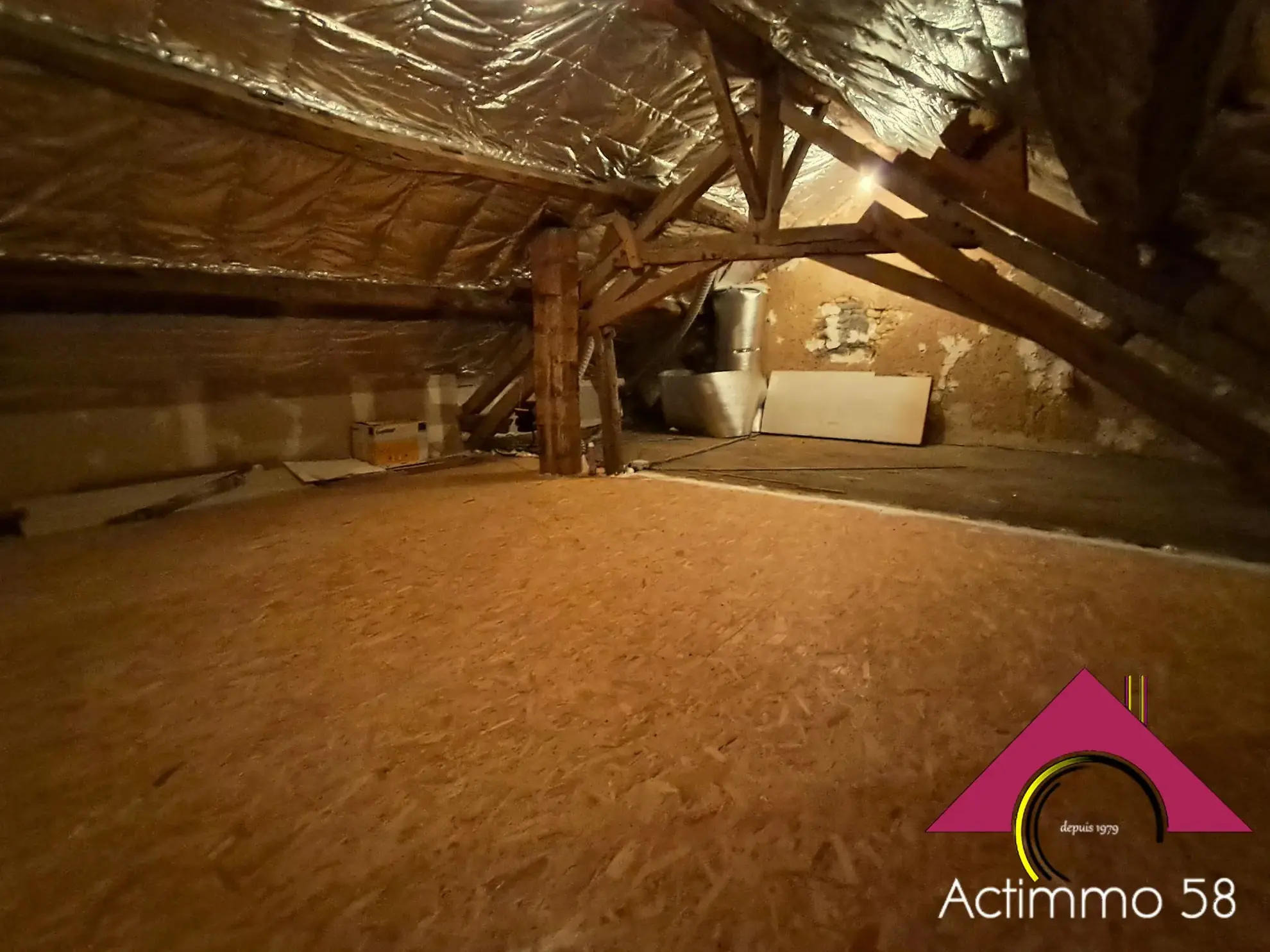 Maison de 110 m² à Ourouer-Les-Bourdelins avec grand terrain et possibilité d'agrandissement 