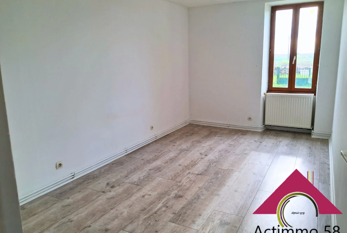 Maison de 110 m² à Ourouer-Les-Bourdelins avec grand terrain et possibilité d'agrandissement 